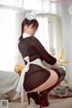 Coser@周叽是可爱兔兔 Vol.036: 眼镜女仆 (36 photos )